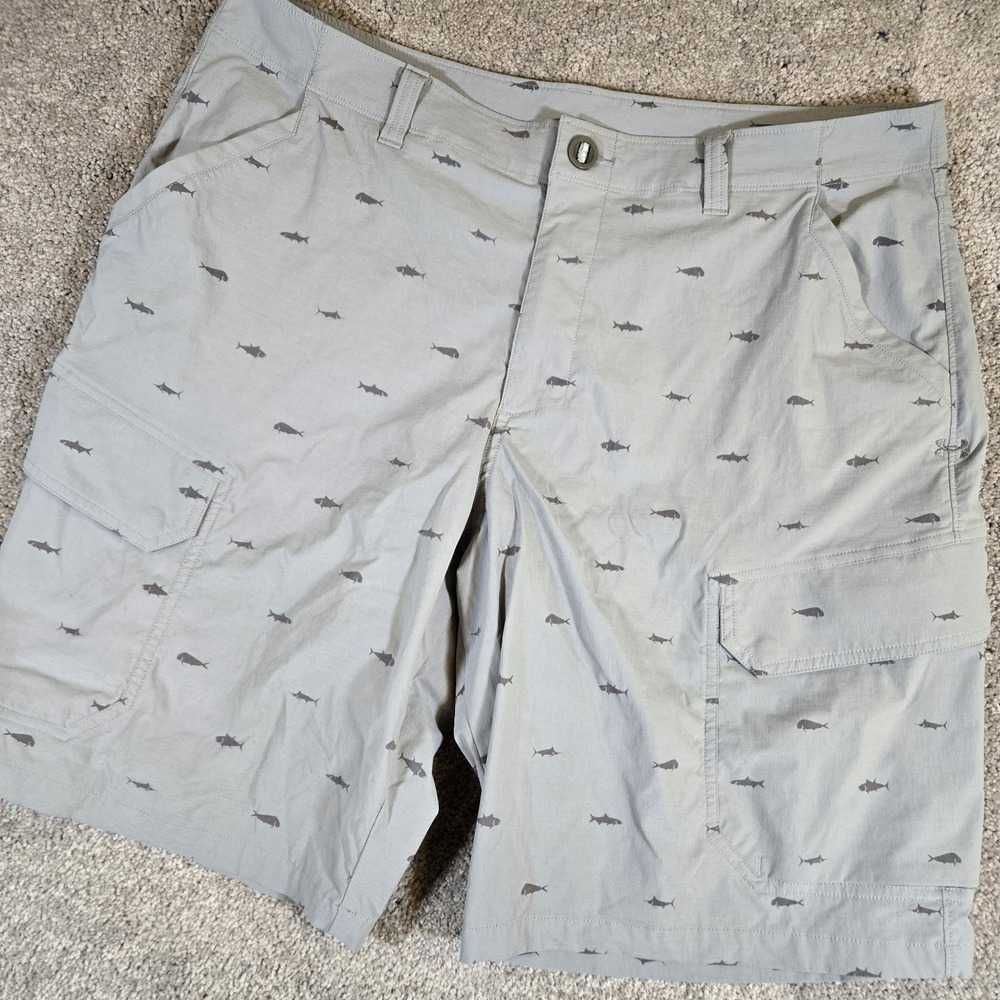 Under Armour Heatgear Loose Men's Gray All Over Fish Print Golf Shorts Size 38
